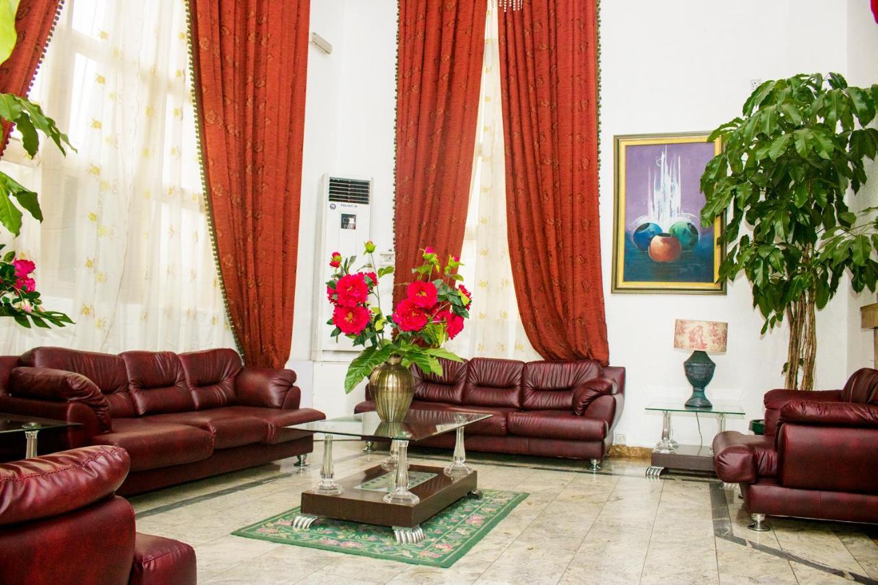 Bougainvillea Hotels Port Harcourt Buitenkant foto